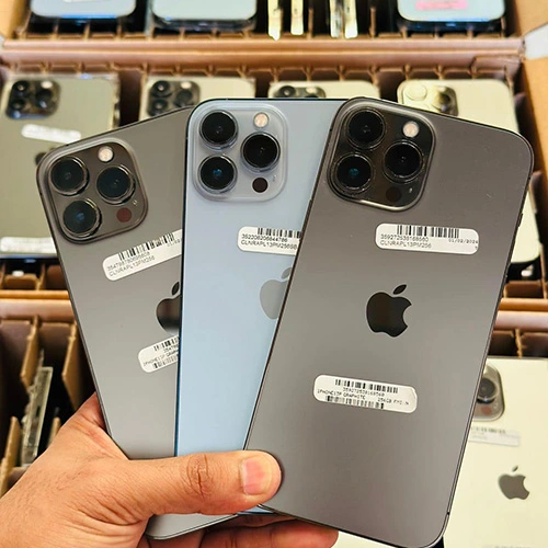 Sebab turun naik harga pembelian semula pasaran iPhone yang digunakan